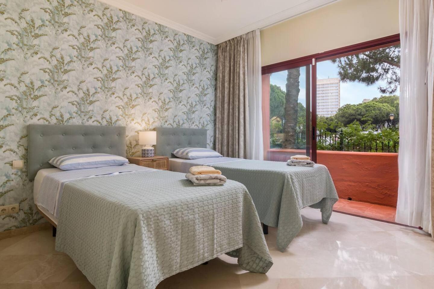 3 Bedroom--Beach--Pool--Sauna--Gym Marbella Exterior foto